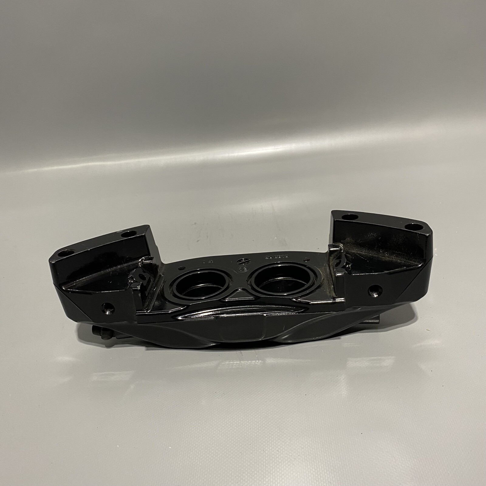 LAMBORGHINI GALLARDO REAR BRAKE CALIPER SUPPORT COVER 2012 2013 2014