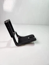 Really Right Stuff BMBD11-L Bracket for Nikon D7000 with MB-D11