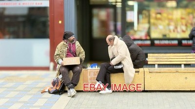 FOTO DIE MORGENDLICHE SCHACHCLUB-WOCHE STRASSE IN MAIDSTONE.