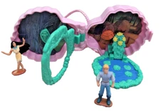 Vintage 1993 Mattel Disney Once Upon A Time Pocahontas Locket Toy Playset Figure