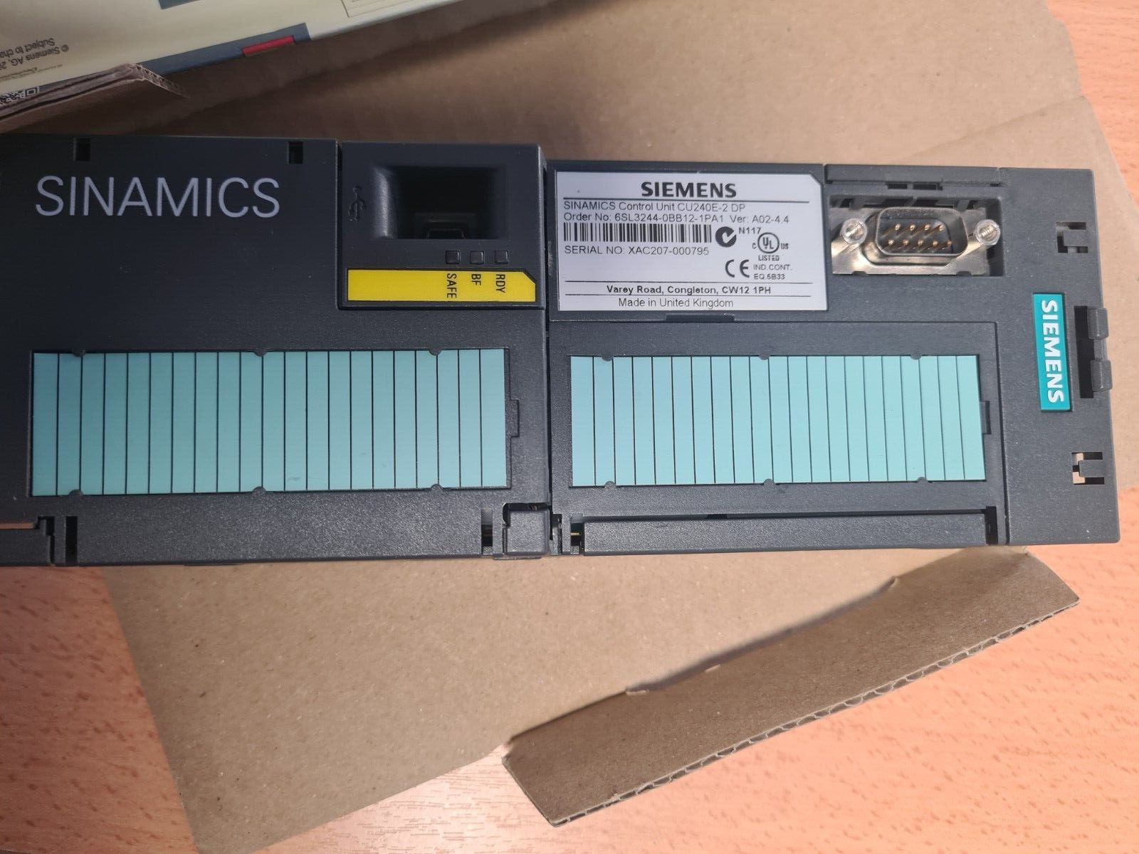 6SL3244-0BB12-1PA1 Siemens SINAMICS G120 unité de commande 24 V c.c. 1.5 A
