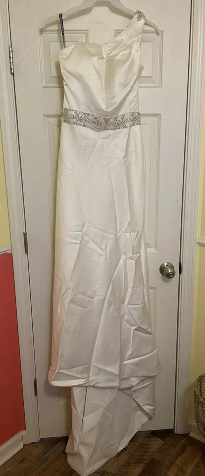 Vestido de novia Tony Bowls para Mon Cheri. Estilo T112238. Talla 10. Nuevo con etiquetas Foto 3 de 4