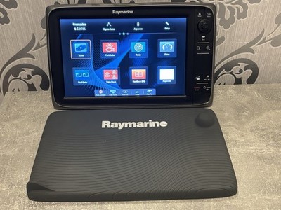 RAYMARINE  E70014 / C127 CHARTPLOTTER / FISFHINDER Multifunction Display w/Sonar