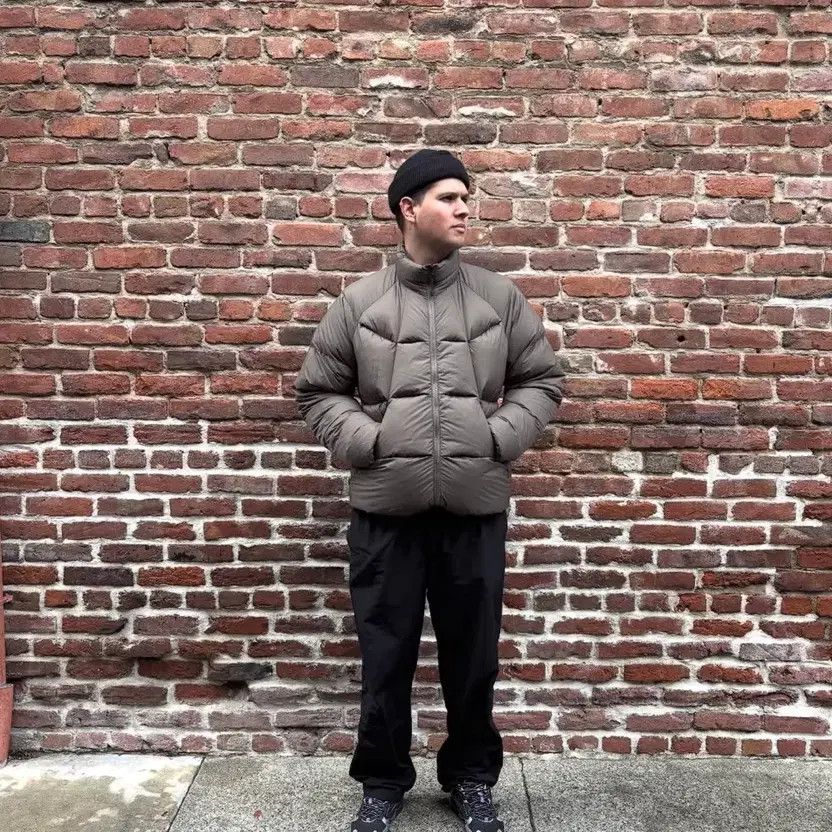 Goldwin Lightweight Down Jacket Black Official - image 7