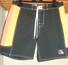 QUICKSILVER  BLACK ORANGE/YELLOW SIDE STRIPE ARCH PANEL BOARD SHORTS NWT 32