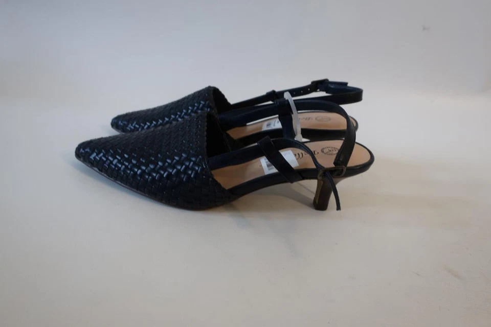NWT Womens Bella Vita Black Leather Weaved Slingback Heels 8N - Image 3 of 4