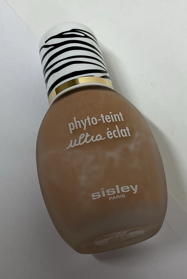 Sisley Phyto-Teint Ultra Eclat Foundation - 3+ Apricot - 30ml/1 Fl Oz - Image 2 of 4