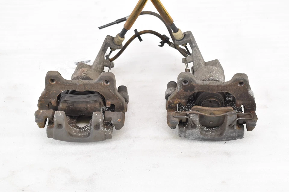 ❤️ PAR DE PINZAS DE FRENO TRASERAS IZQUIERDA Y DERECHA JAGUAR XJ XKR XF 2010-2015 OEM Foto 2 de 4