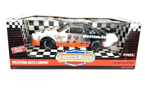 Minichamps 1/18 Scale - 180 922020 BMW M3 DTM 1992 W. Gardner DTM