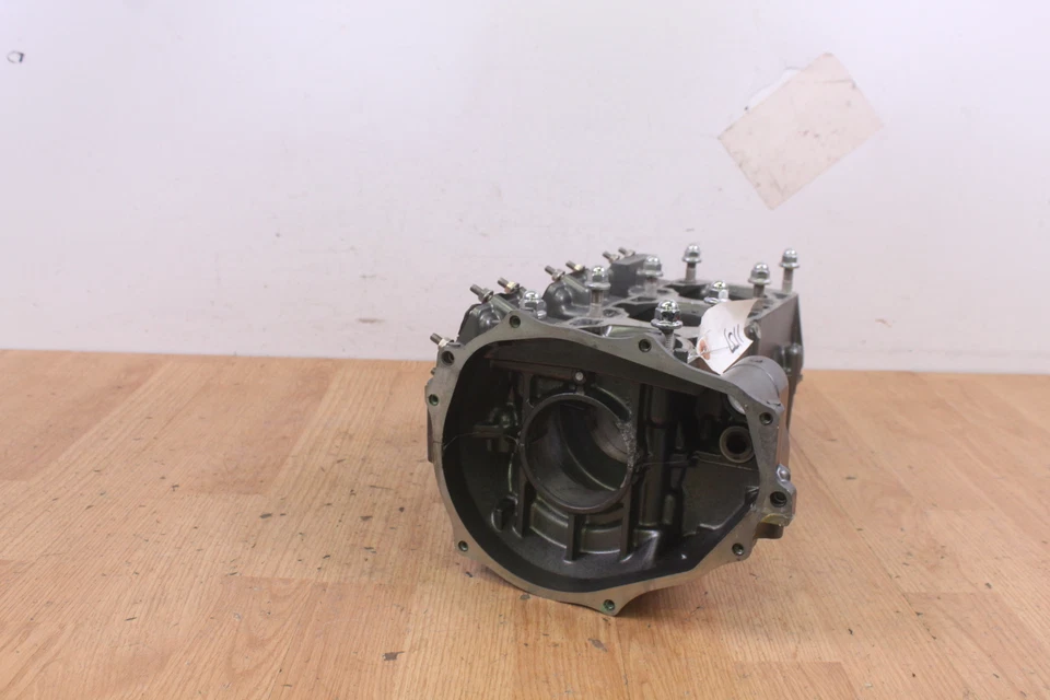 2001 KAWASAKI JET SKI ULTRA 130 D.I. JH1100 Crankcase SET - Image 2 of 4