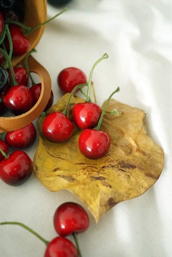 26pcs Artificial Lifelike Simulation Small Red Black Cherries Fake Fruit Mode... - Picture 2 of 2