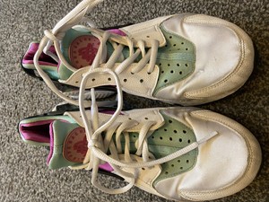 nike huarache size 6.5 uk