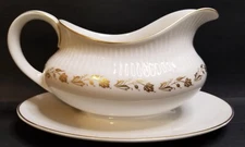 Vintage Royal Doulton Fairfax Porcelain Gravy Boat With Attached Underplate EUC