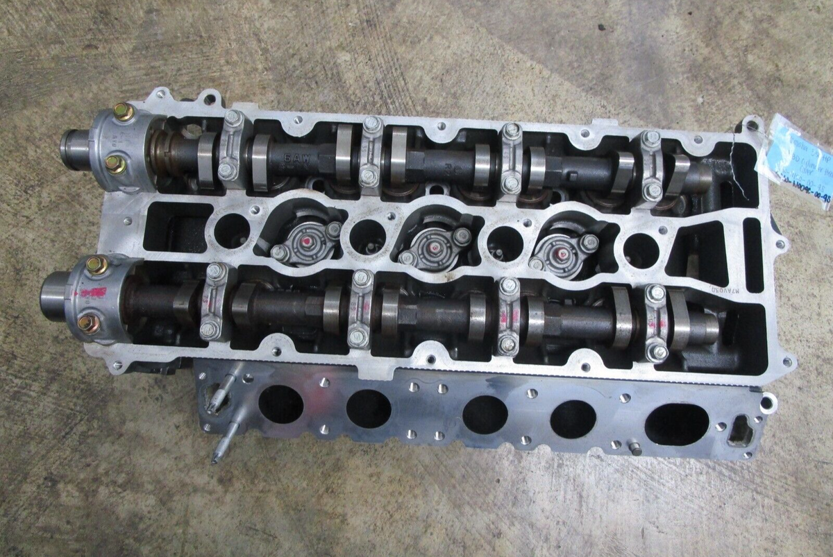 OEM* Yamaha 300 350 HP STBD Cylinder Head Assy 6AW-11120-00 OEM* Yamaha 300 350 HP STBD Cylinder Head Assy 6AW-11120-00