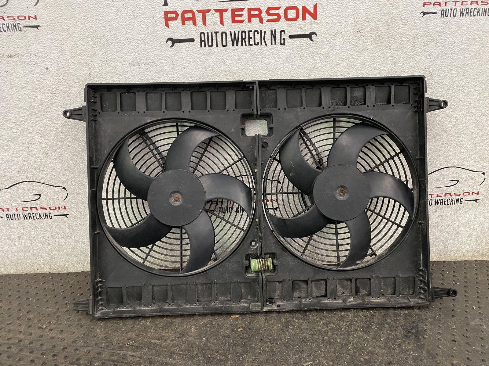 03-07 MASERATI COUPE GT 4.2 ELECTRIC COOLING RADIATOR & A/C CONDENSOR FAN MOTOR
