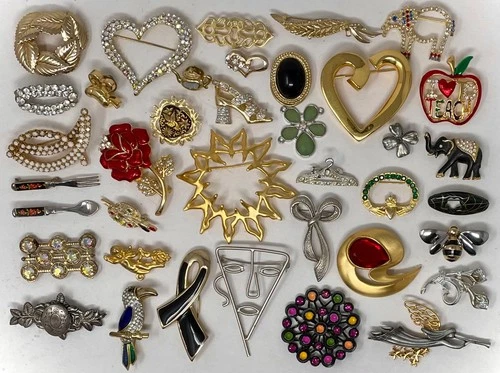 Lot Vtg & Modern BROOCH Pins Costume Jewelry Parts AS IS Craft Art Repurpose B