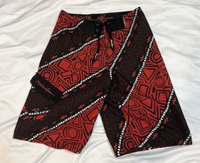 Maui and Sons Red Black Geometric Pocketed Shorts Swim Trunks Boy s Size 14
