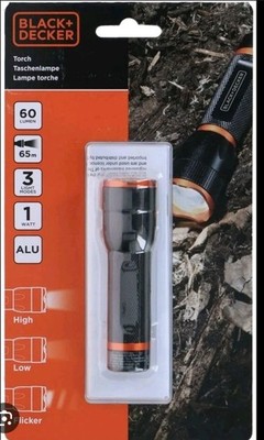 Eine handliche taktische Taschenlampe von Black+Decker.