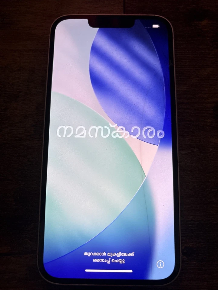 Apple iPhone 13 · 128GB, photo 1 of 4