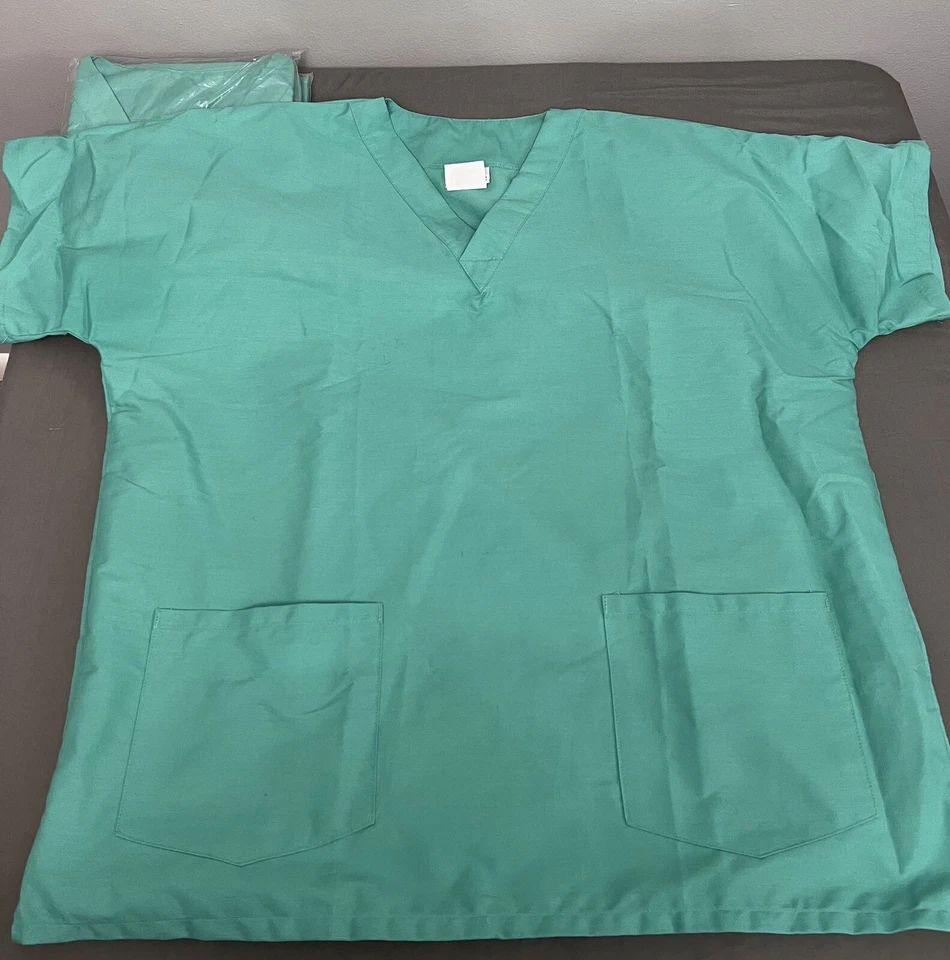 Medical Collection EWC Green Unisex Scrub Shirt Size Large - Image 2 of 4