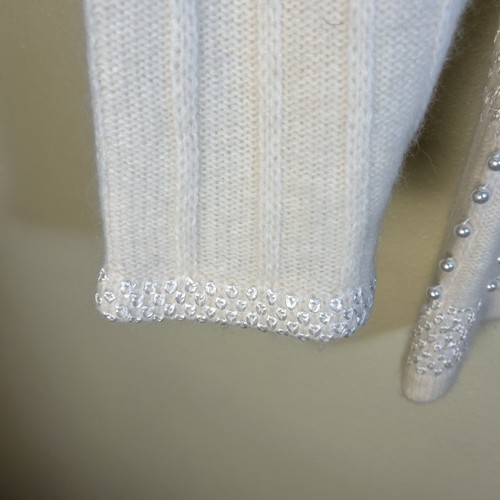 Vintage L'Eau Vive Sz M Cream Pearl Embellished Sweater Lambswool Angora Rabbit - Picture 8 of 11
