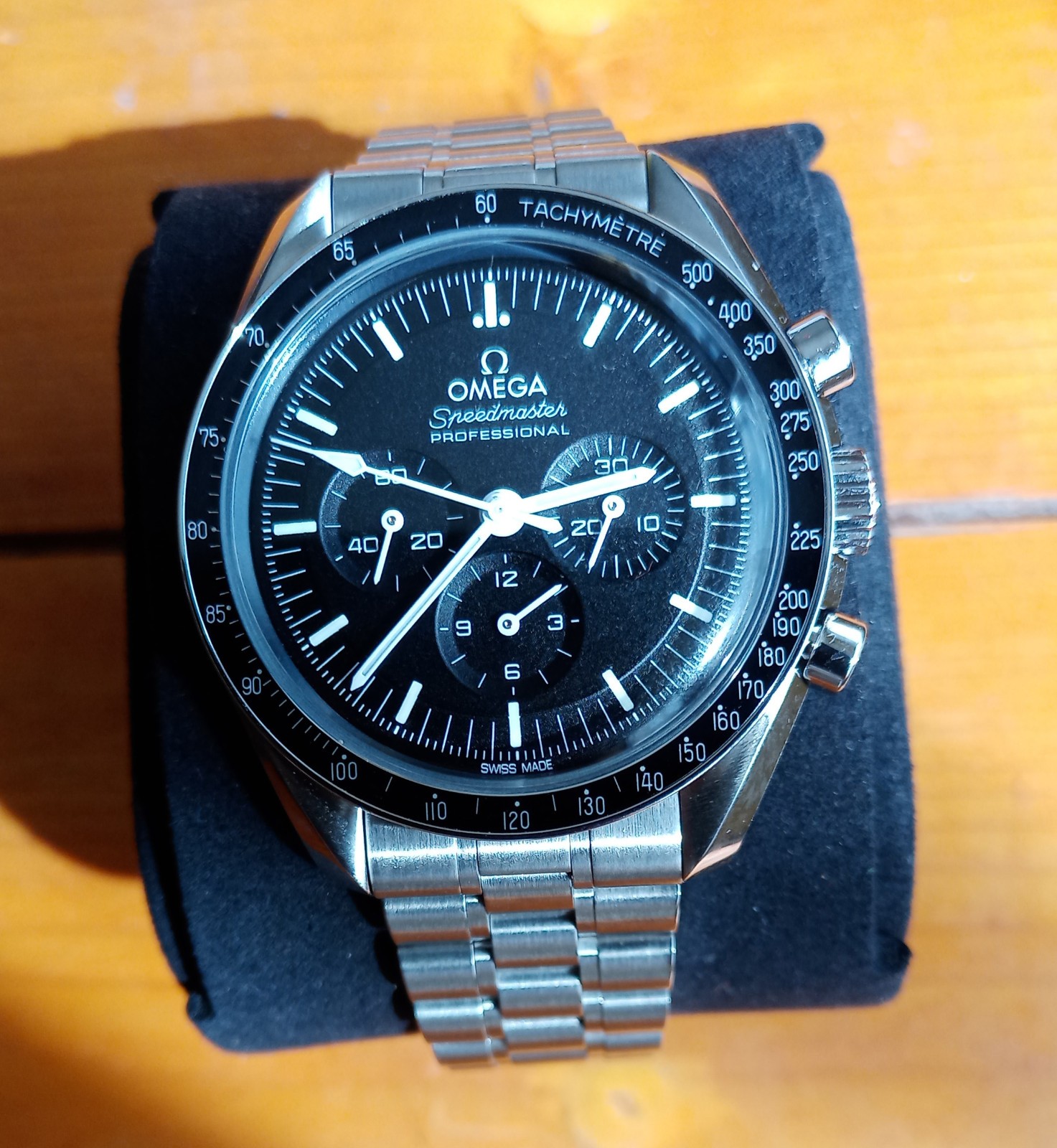 OMEGA Speedmaster Moonwatch Professional Black