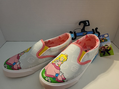 New Nintendo Super Mario Princess Peach Size Shoes