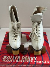 Roller Derby Women s White Skates W/Amber Ure...