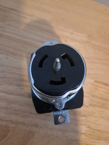 Hubbell Locking Receptacle Non-NEMA 50 A, 250V AC - Picture 2 of 6