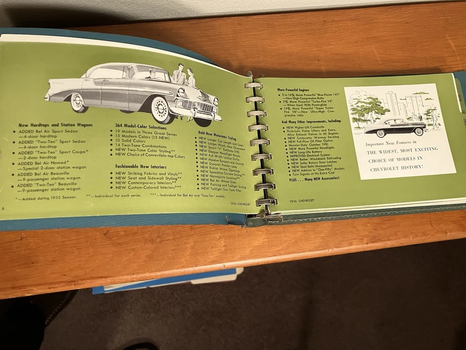 Capa de vinil verde vintage catálogo Chevrolet Salesman 1956 - Imagem 3 de 4