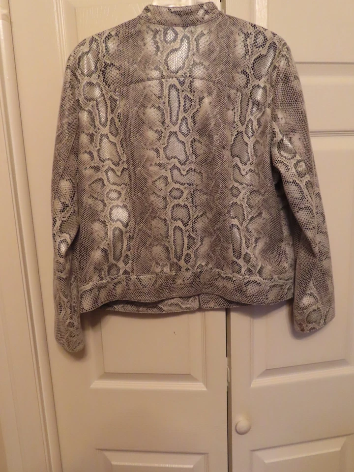 RUBY ROAD LADIES JACKET, SNAKE SKIN DESIGN SIZE 16 WORN ONCE - Image 3 of 3