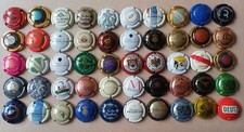 LOT 50 BELLES CAPSULES CHAMPAGNE VIGNERONS DIFFERENTES NEWS
