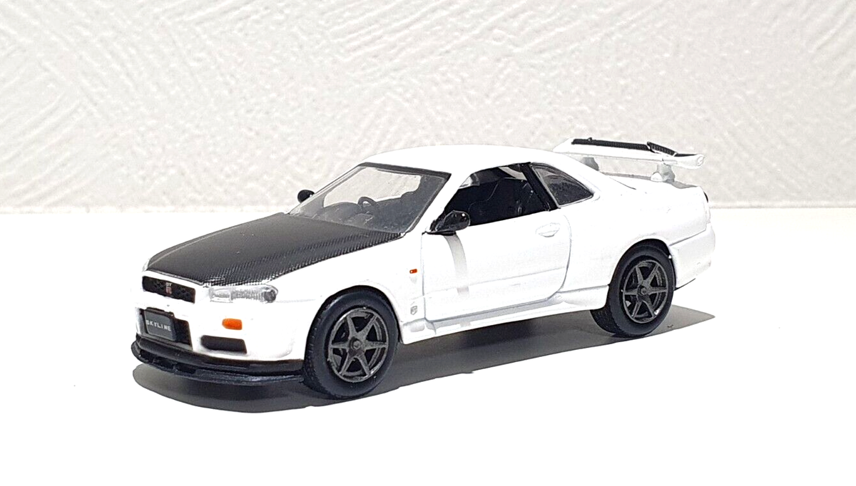 1/64 Kyosho NISSAN SKYLINE GT-R R34 WHITE/CARBON HOOD diecast car