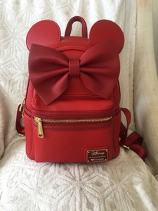 red minnie mouse loungefly backpack