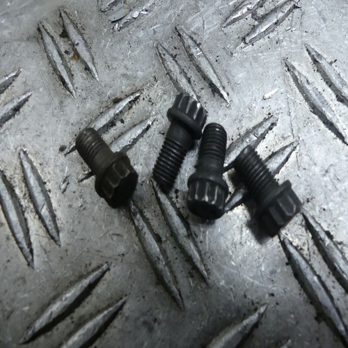 BMW R80G/S,R80GS,R100GS EZ:93 Kardanwellenschrauben 4 Stück Kardanantrieb 59220