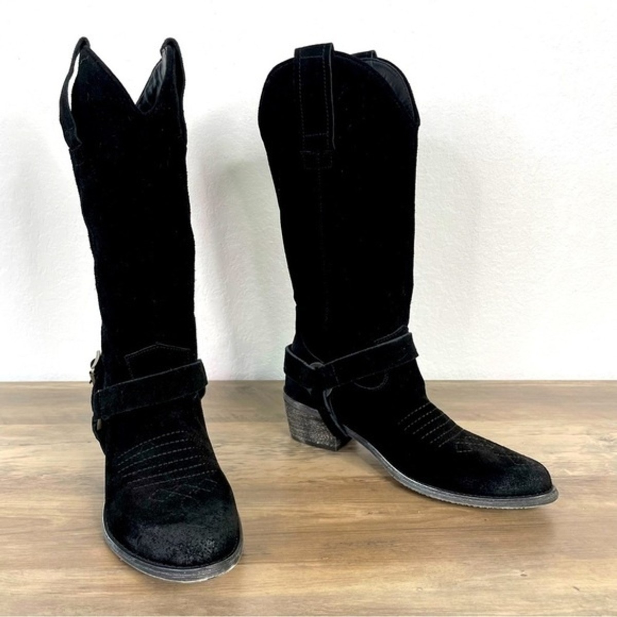 Vintage Foundry Co. Suede Boots Size 11 Brandnew Vintage Foundry Co. Shoes at Shoe Carnival | Dress Shoes  main image 3