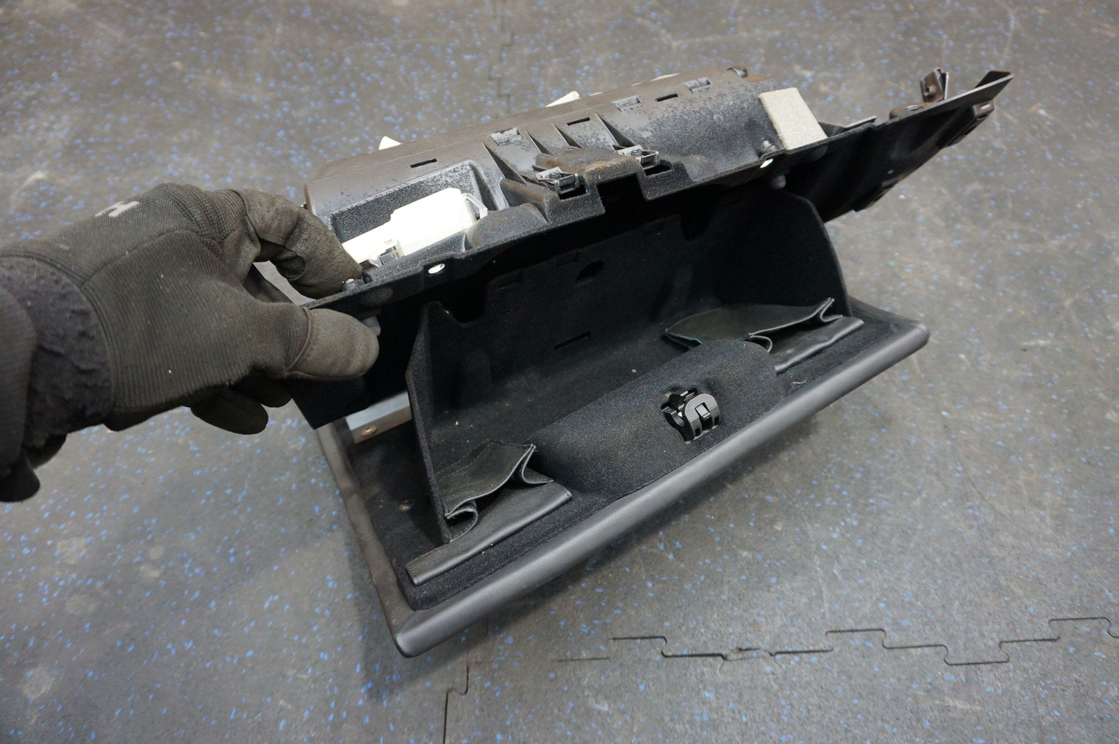 Dash Glovebox Door Compartment Black LHD USA 81873900 OEM Ferrari California 12