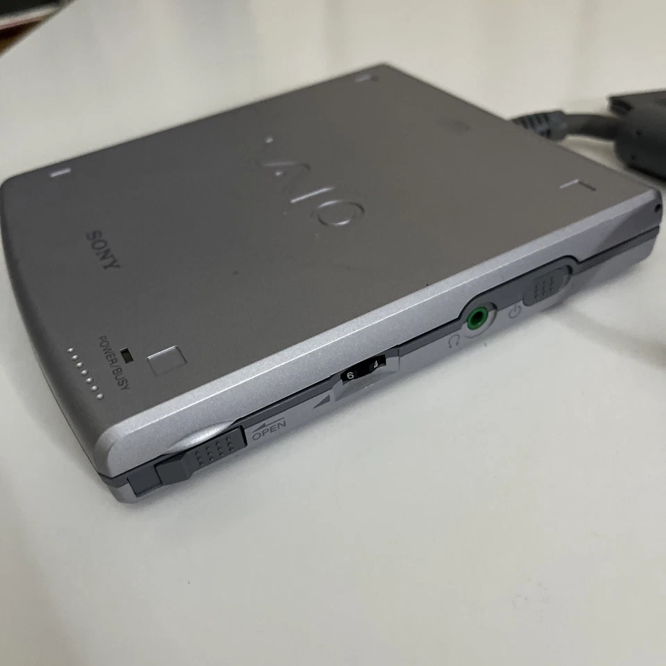 Sony CD-ROM Drive External Portable PCGA-CD5 - Image 3 of 4