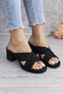 CL by Laundry Kismet Black Suede Platform Slide Sandals Women 7.5 Unworn Classy