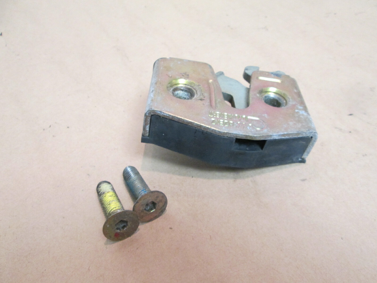 Ferrari Testarossa LH Door Lock Mechanism # 61506200