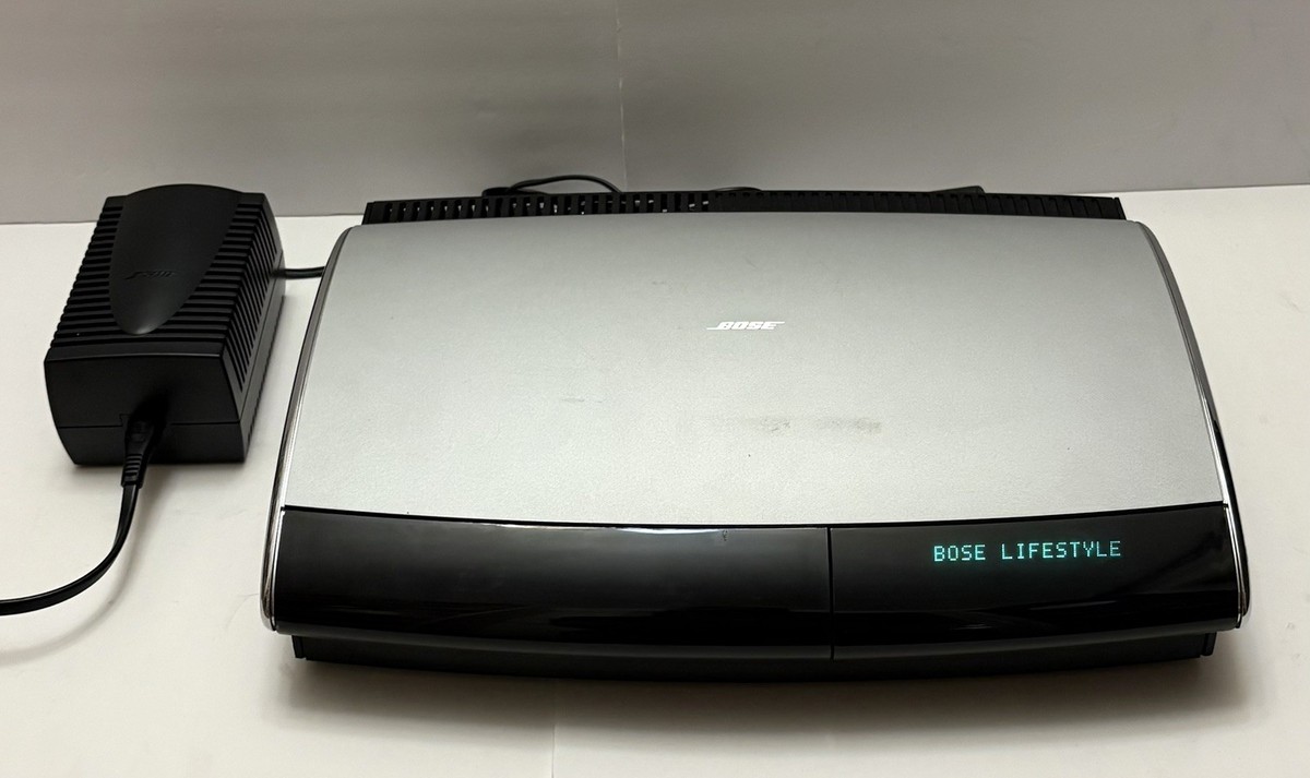 BOSE Model AV18 Media Center CD/DVD W/ Power Cable - Tested