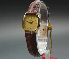 Vintage 1984 [NOS / Tag Papers] Seiko Socie 5451-5230 New Belt Gold Qz Women's