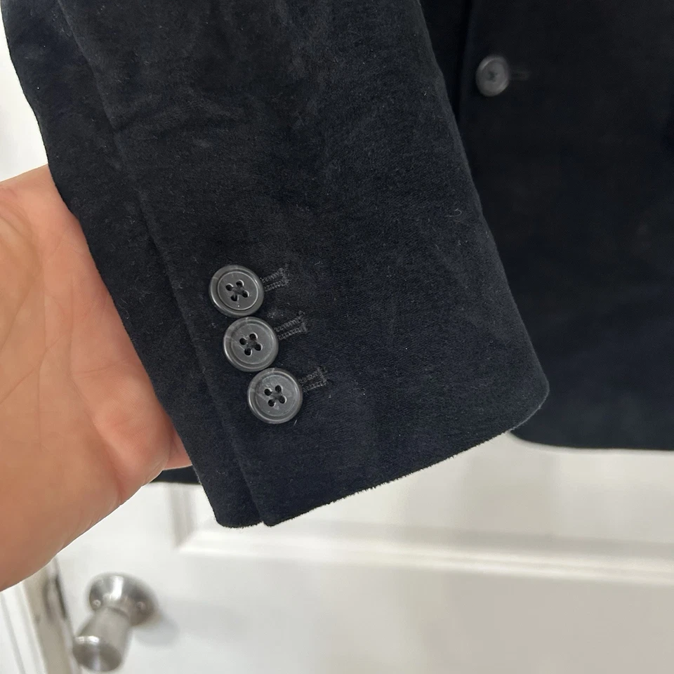 VTG Gap Black Velvet Blazer Men's Size XL Smoking Jacket 2 Button Formal Jacket - Image 3 of 4