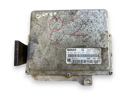 Opel Sintra 2.2 Motorsteuergerät 09134874 BP / 0261204971 Steuergerät ECU