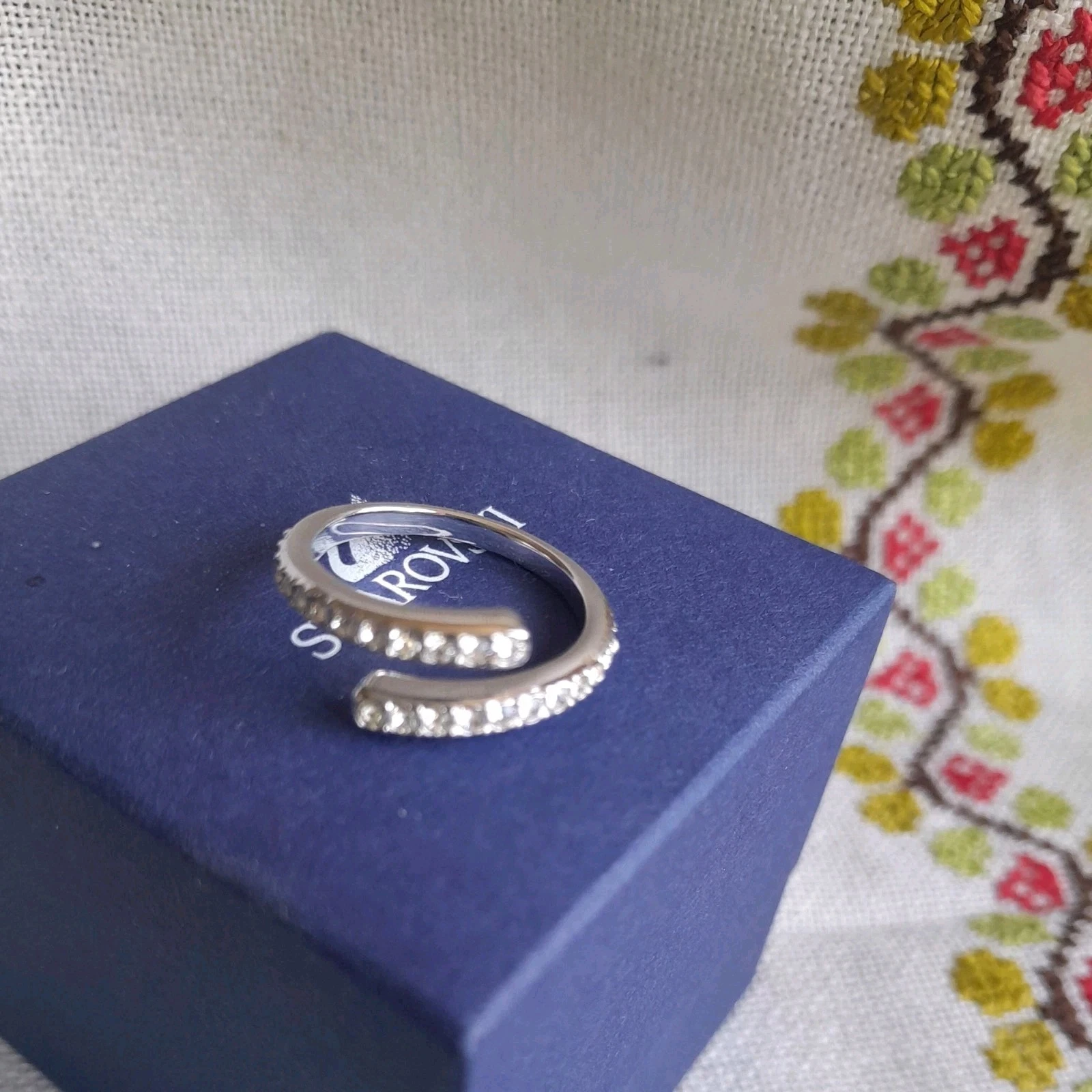 Anello in cristallo Swarovski con scatola [2]