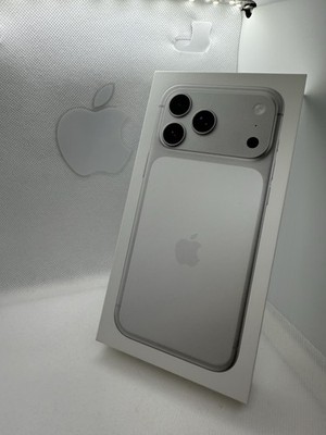 Apple iPhone 17 Pro Max 2TB Silver Silver A3526 Available Now 2000GB NEW