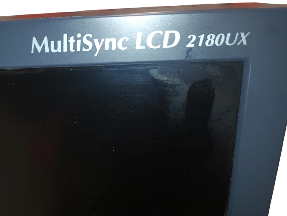 NEC LCD2180UX 21" Prof. Desktop Monitor. For Repair / Parts - Cracked Screen - Image 3 of 4