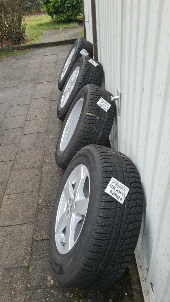 Audi Q5 Winterräder Rial Alu silber  235/65 R17 108V Hankook zwei Jahre alt  - Bild 2 von 4