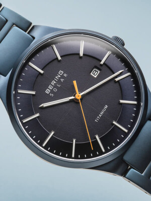Bering 15239 797 Bering Uhren Herren Titan Bering Herrenuhr Solar