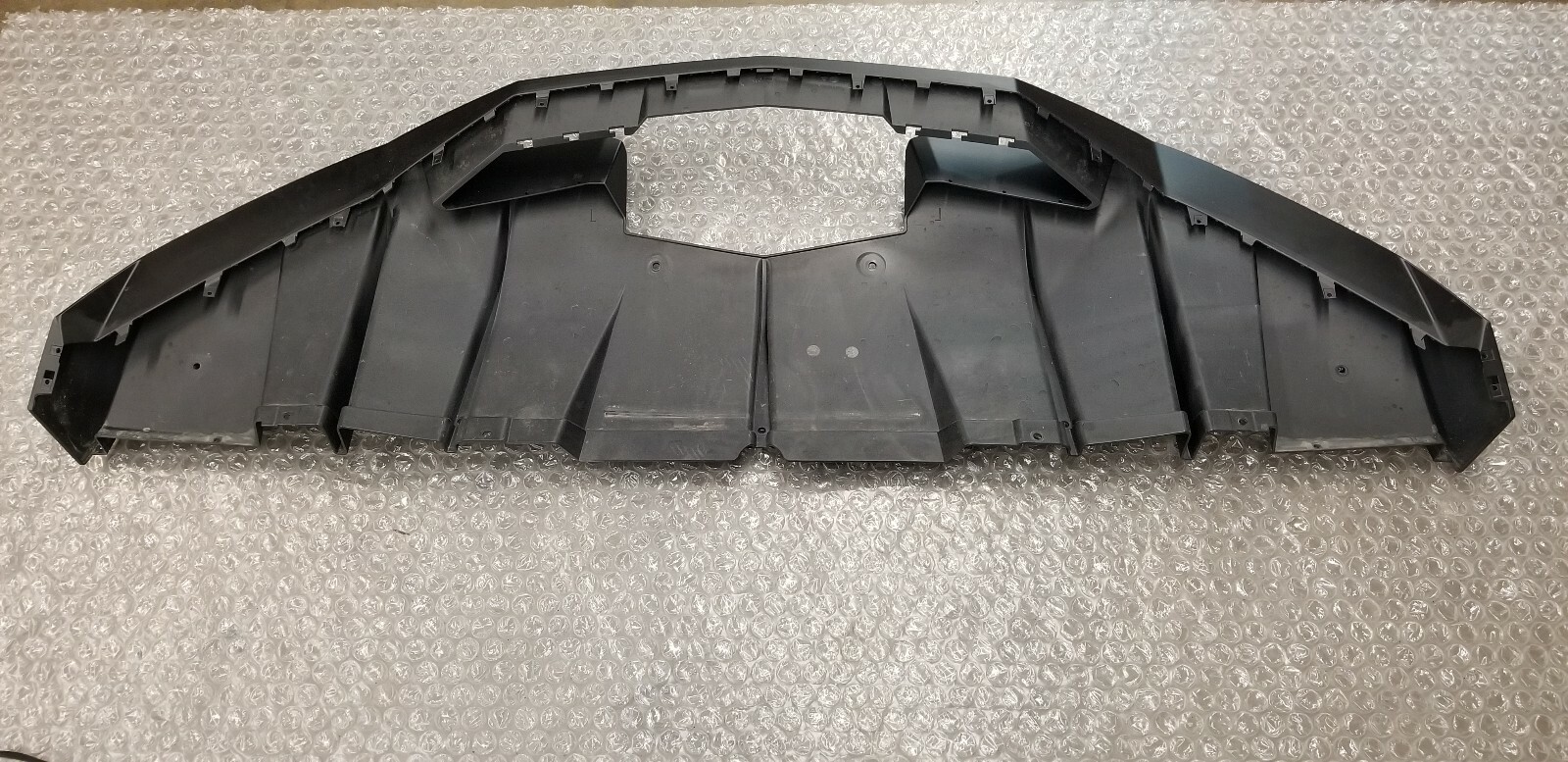 LAMBORGHINI AVENTADOR COUPE ROADSTER REAR BUMPER DIFFUSER OEM 470807539B